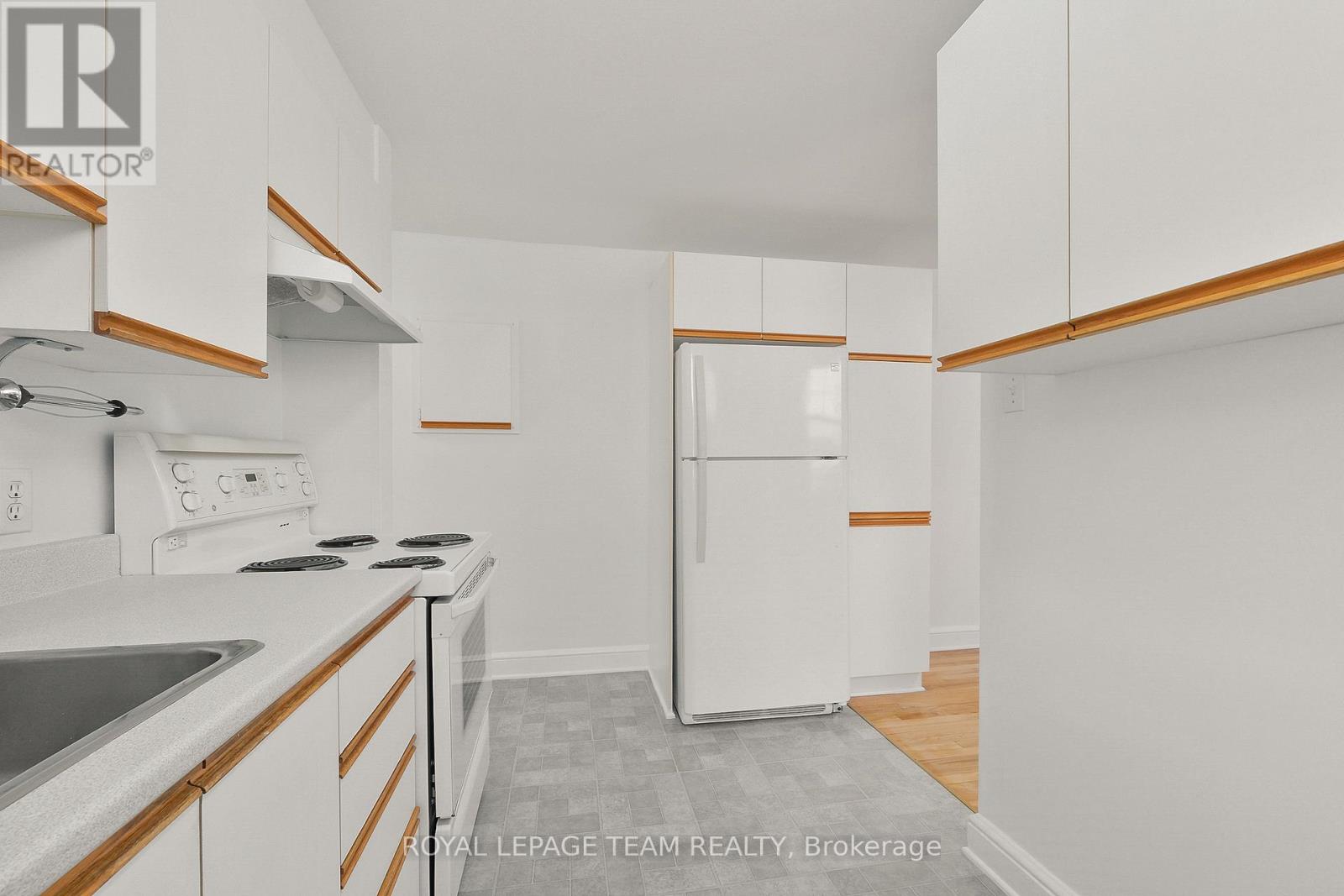 2 - 1089 North River Road, Ottawa, Ontario  K1K 3W1 - Photo 20 - X12403761