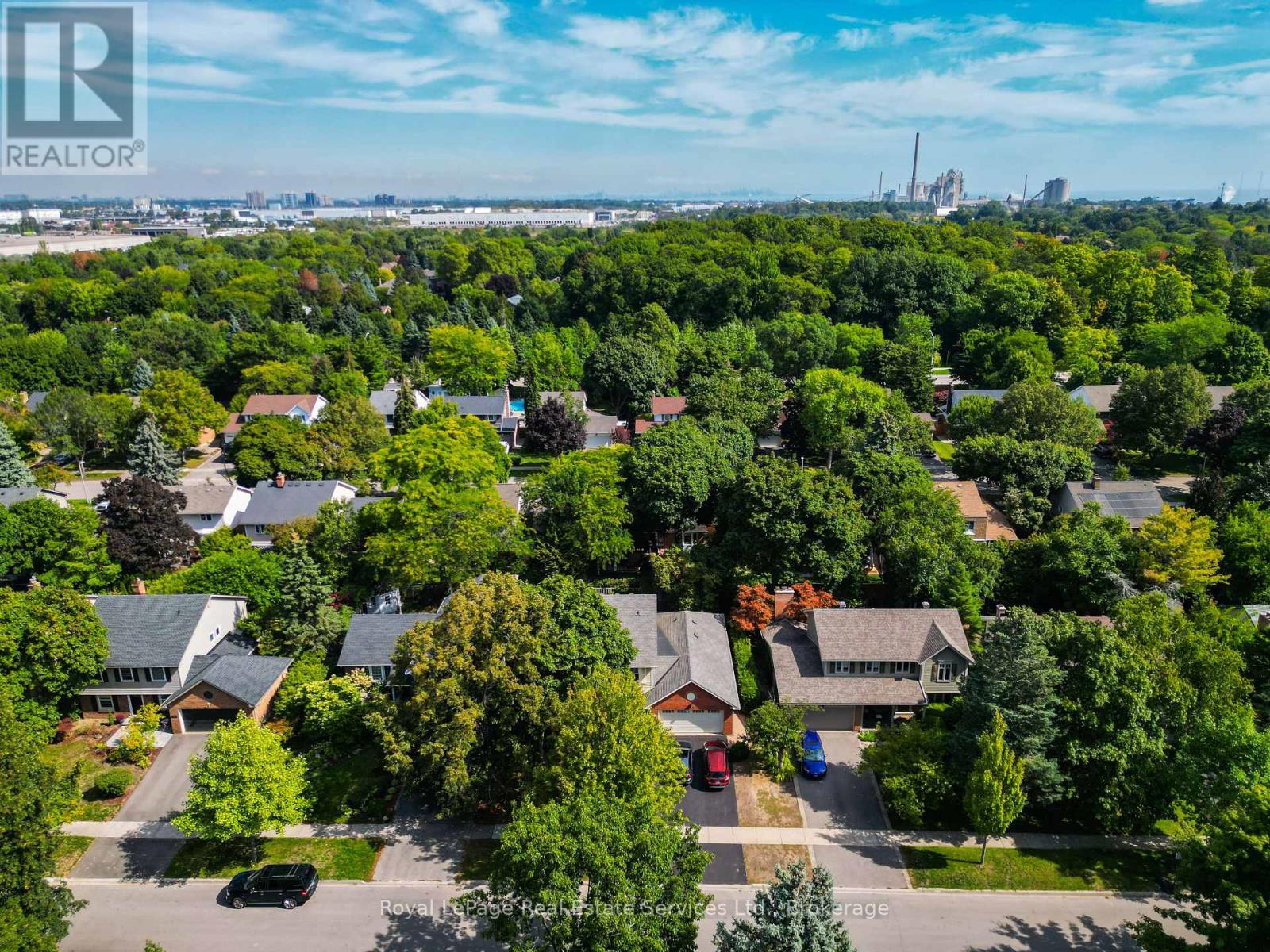 445 Dorland Road, Oakville (Fd Ford), Ontario  L6J 6B3 - Photo 40 - W12403700