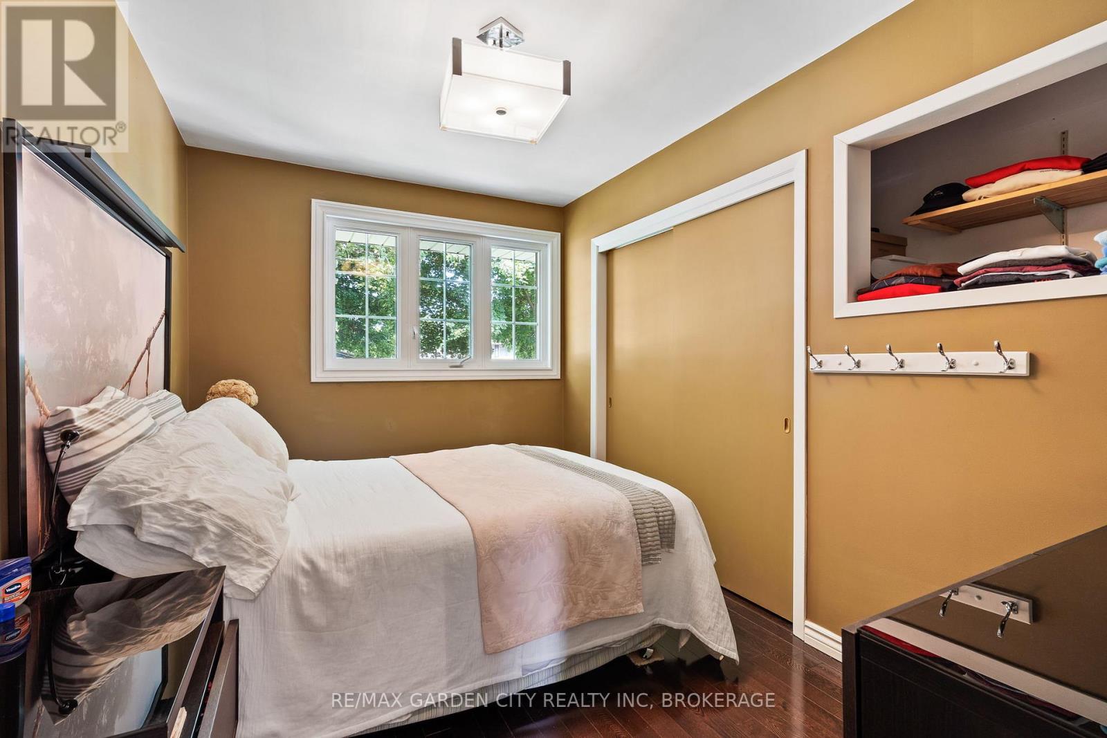 227 Riverview Boulevard, St. Catharines, Ontario  L2T 3N2 - Photo 17 - X12403725