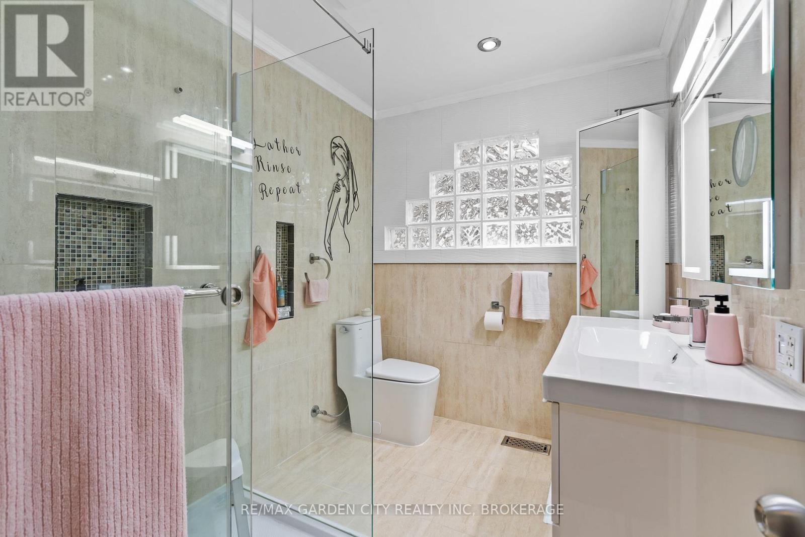 227 Riverview Boulevard, St. Catharines, Ontario  L2T 3N2 - Photo 20 - X12403725