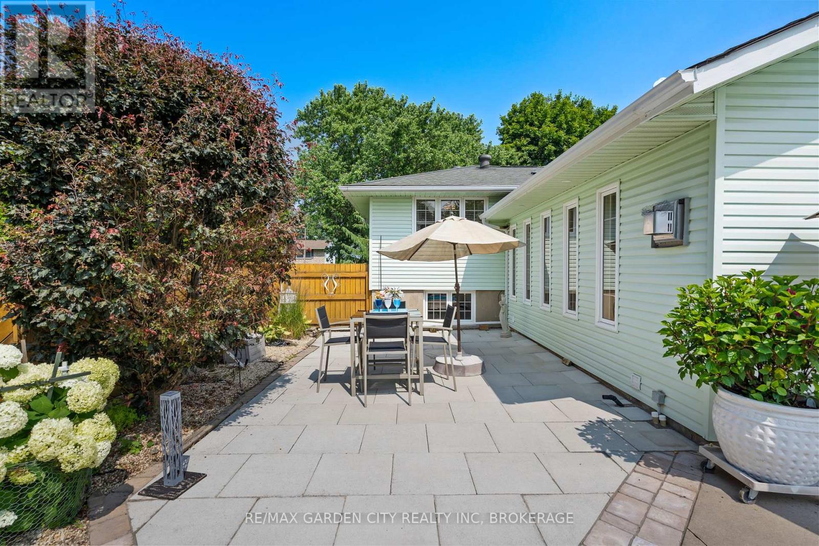 227 Riverview Boulevard, St. Catharines, Ontario  L2T 3N2 - Photo 36 - X12403725