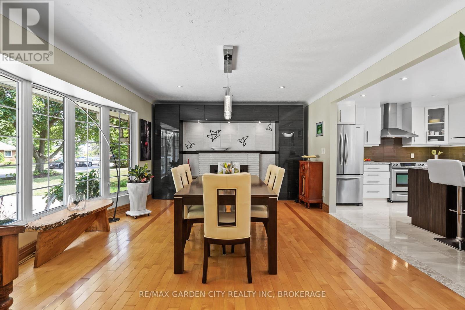 Property at 227 RIVERVIEW BOULEVARD image 4