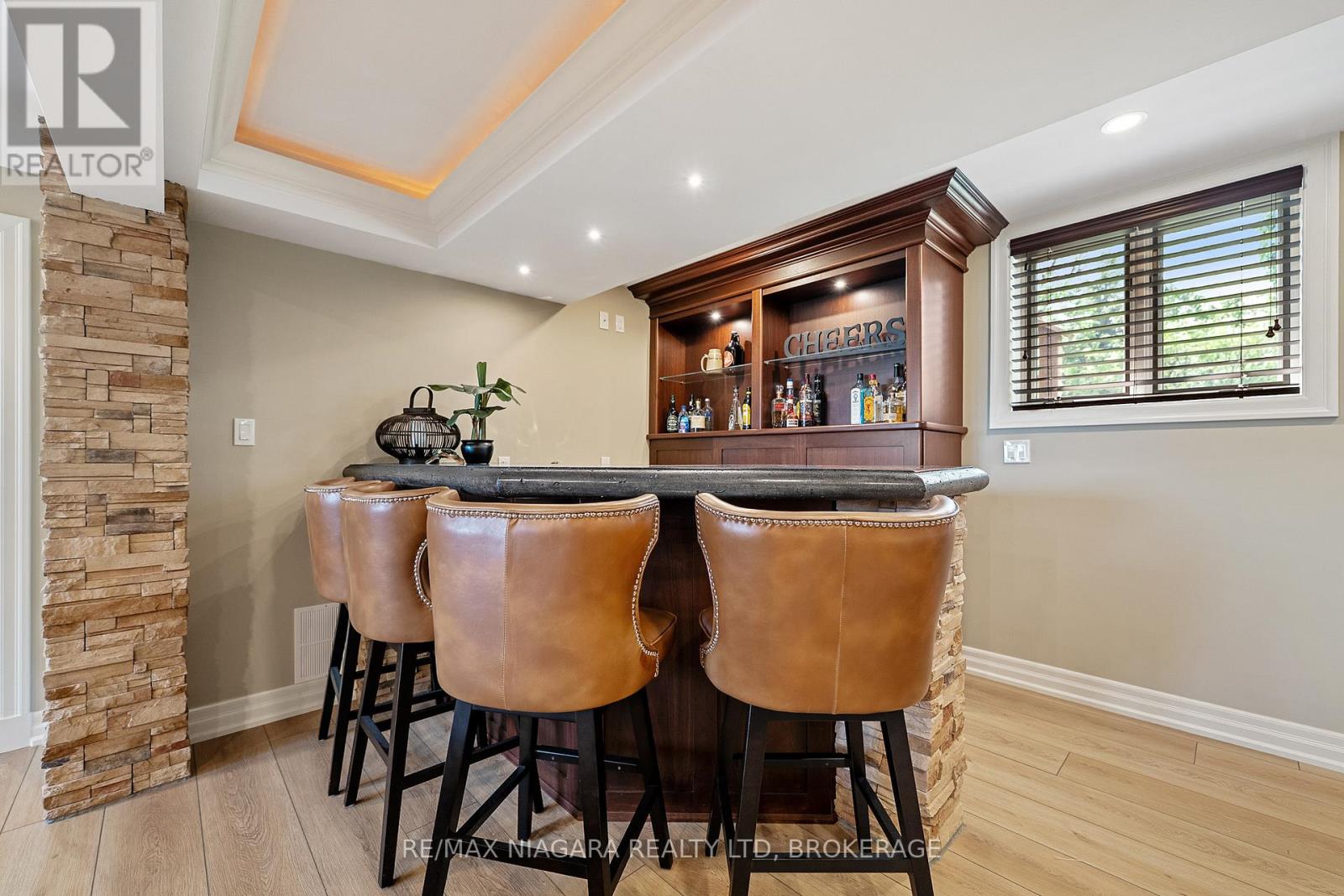 4618 Sandy Cove Drive, Lincoln (Lincoln Lake), Ontario  L0R 1B1 - Photo 35 - X12403786