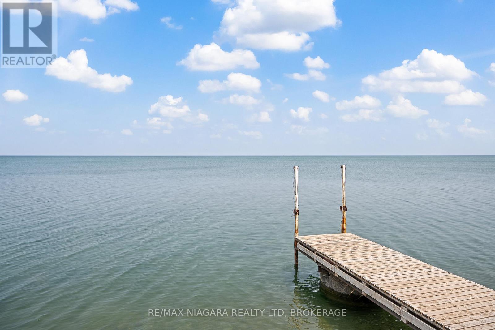 4618 Sandy Cove Drive, Lincoln (Lincoln Lake), Ontario  L0R 1B1 - Photo 43 - X12403786