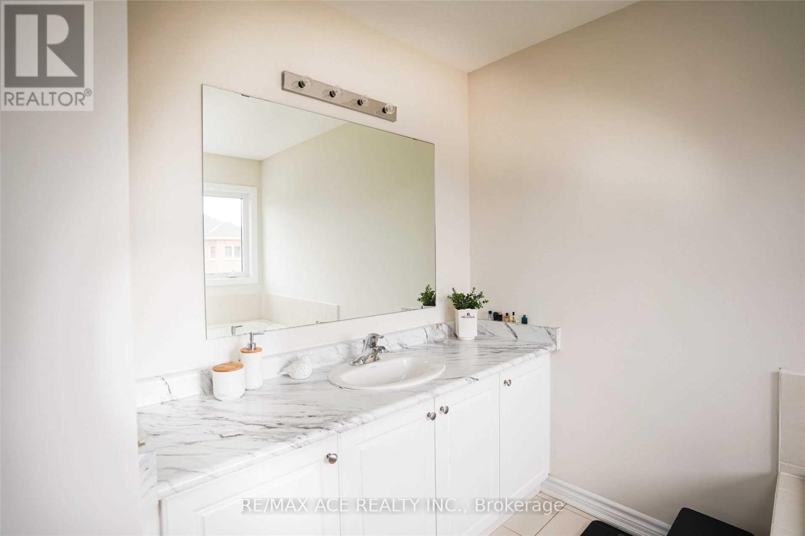 10 Furniss Street, Brock, Ontario  L0K 1A0 - Photo 15 - N12403608