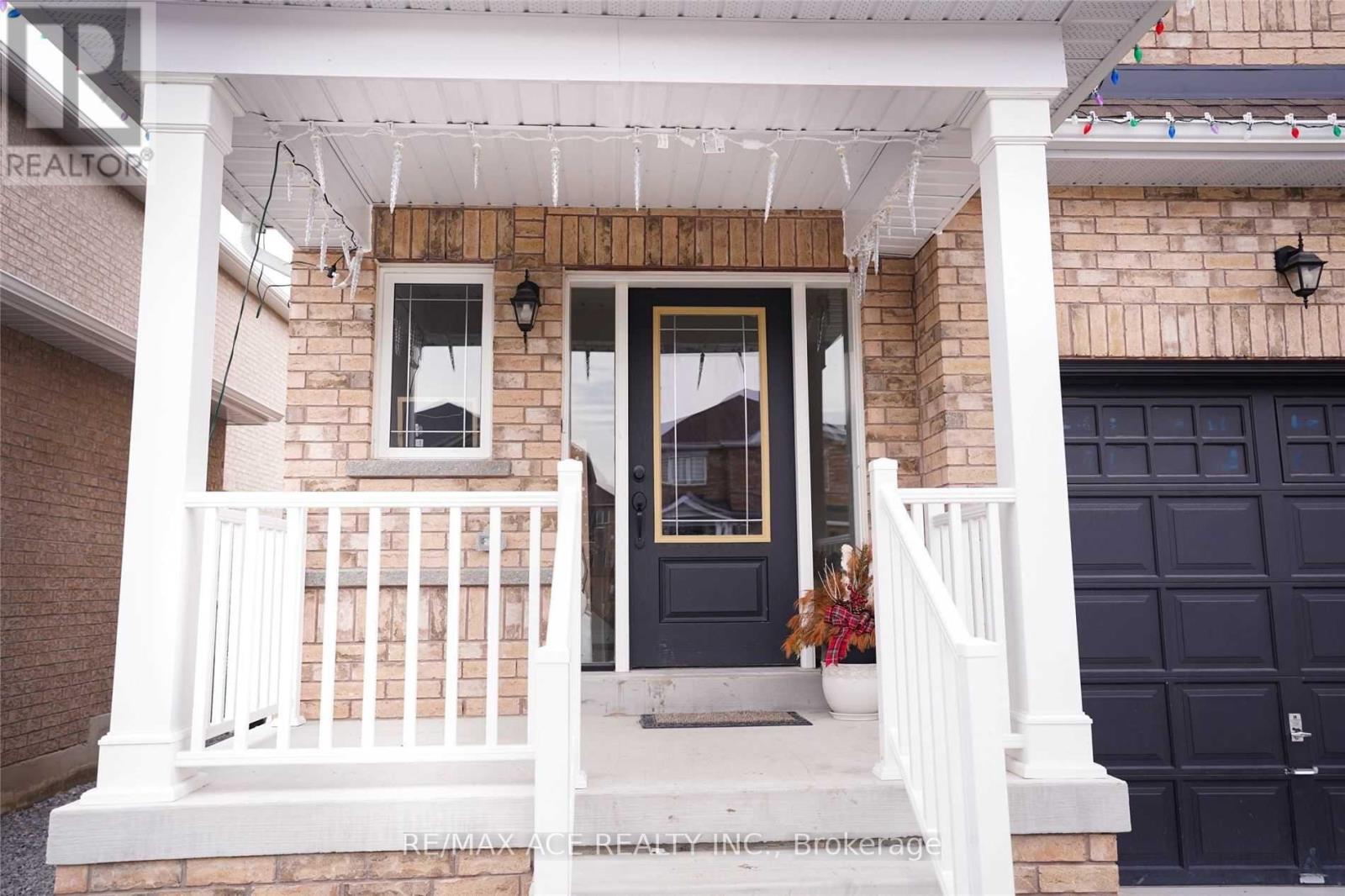 10 Furniss Street, Brock, Ontario  L0K 1A0 - Photo 3 - N12403608