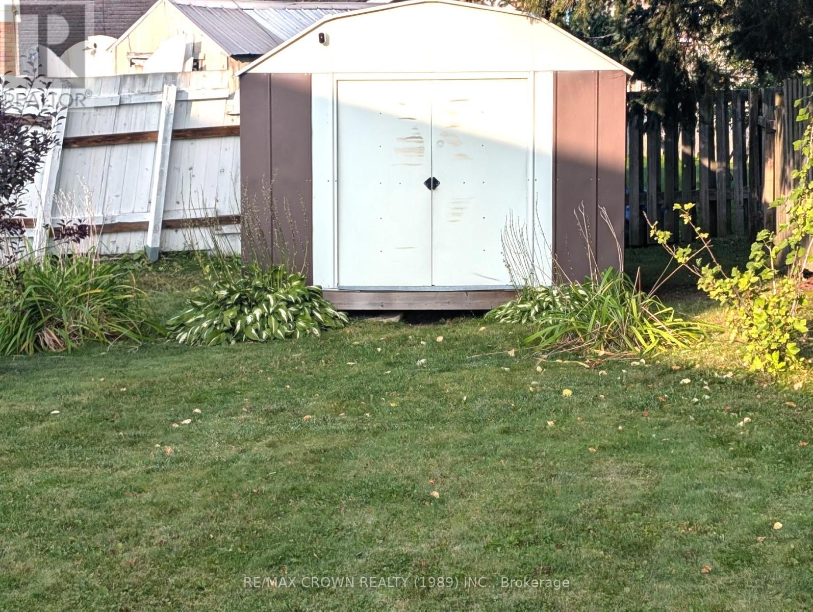 12 Cypress Court, North Bay (College Heights), Ontario  P1B 9G9 - Photo 11 - X12403753