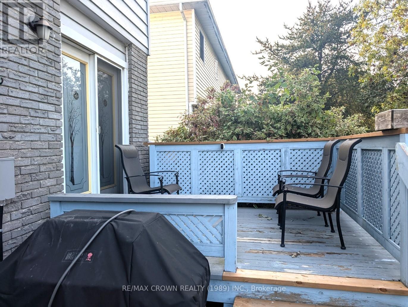 12 Cypress Court, North Bay (College Heights), Ontario  P1B 9G9 - Photo 9 - X12403753