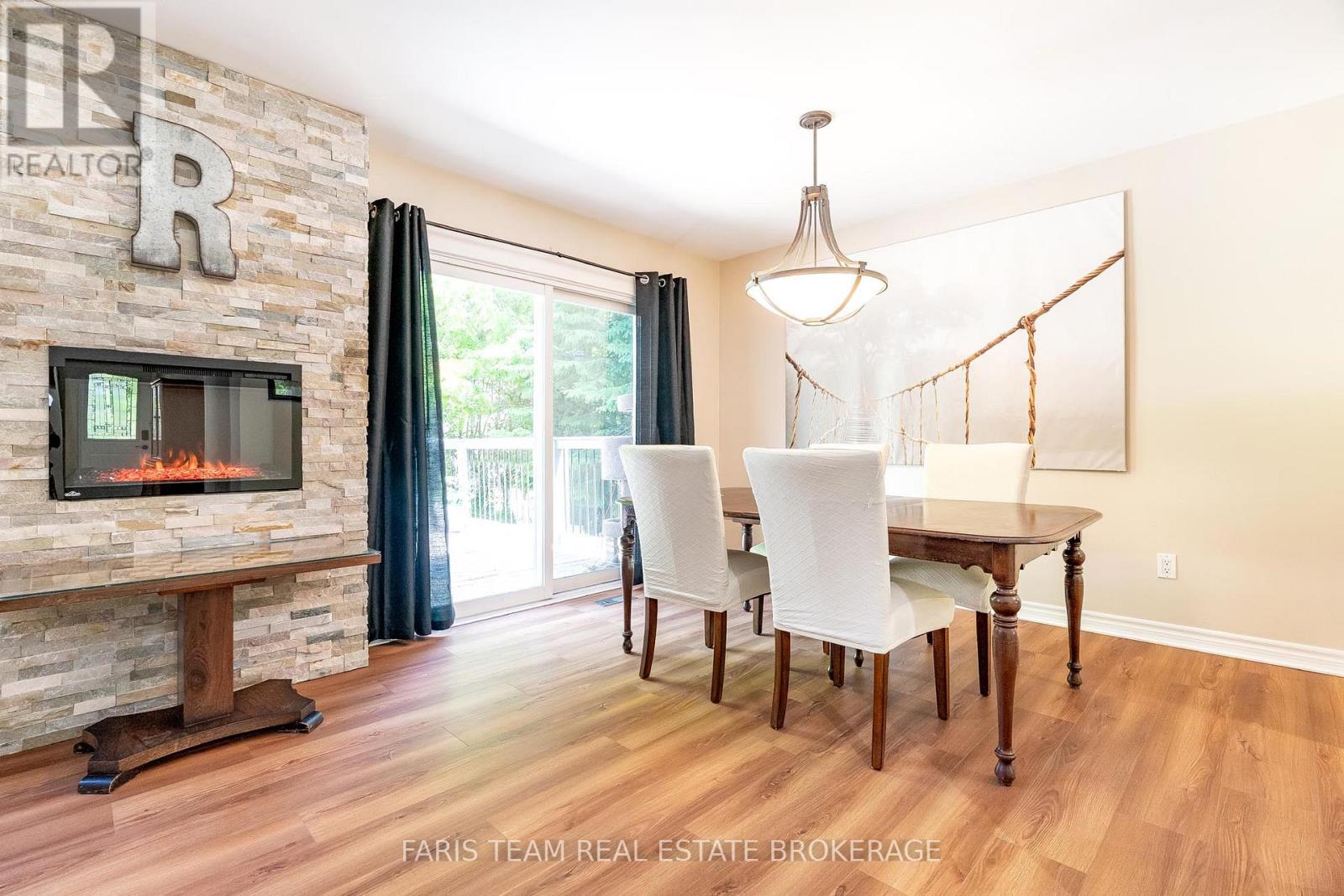 173 Toronto Street, Barrie, Ontario  L4N 1V6 - Photo 8 - S12403657