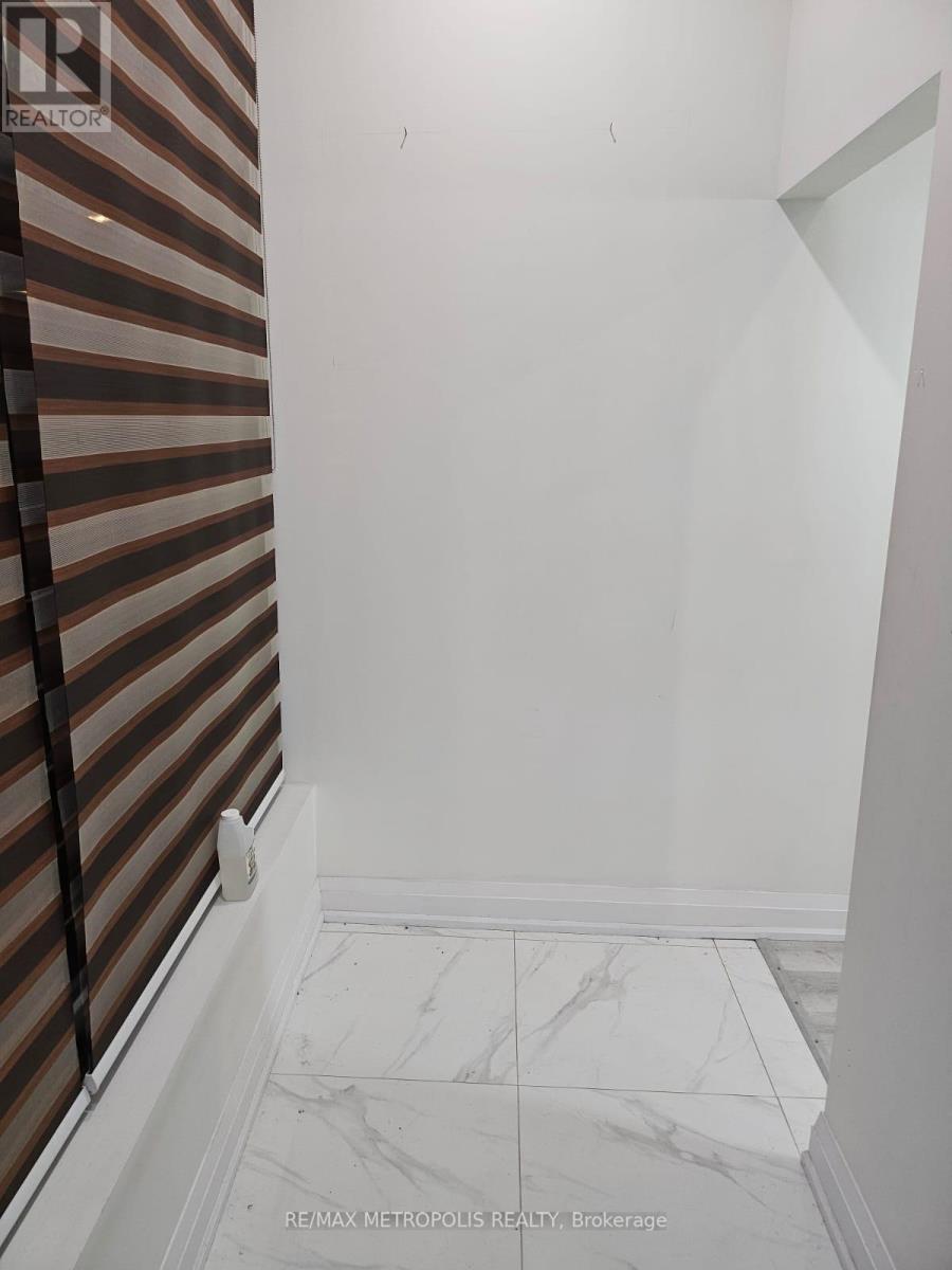 3 - 5359 Timberlea Boulevard, Mississauga, Ontario  L4W 4N5 - Photo 12 - W12375698