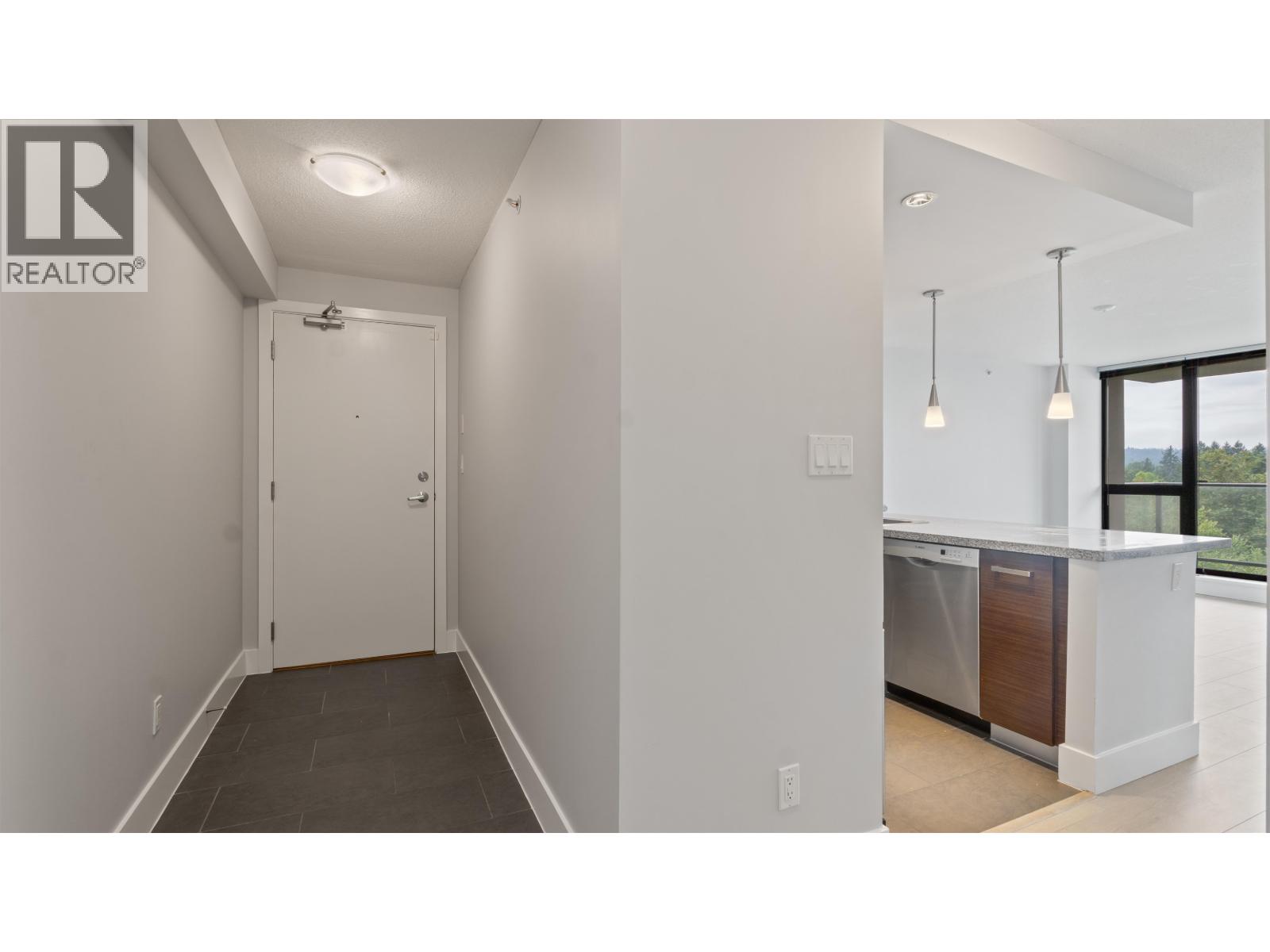 806 2959 Glen Drive, Coquitlam, British Columbia  V3B 0B8 - Photo 6 - R3047601