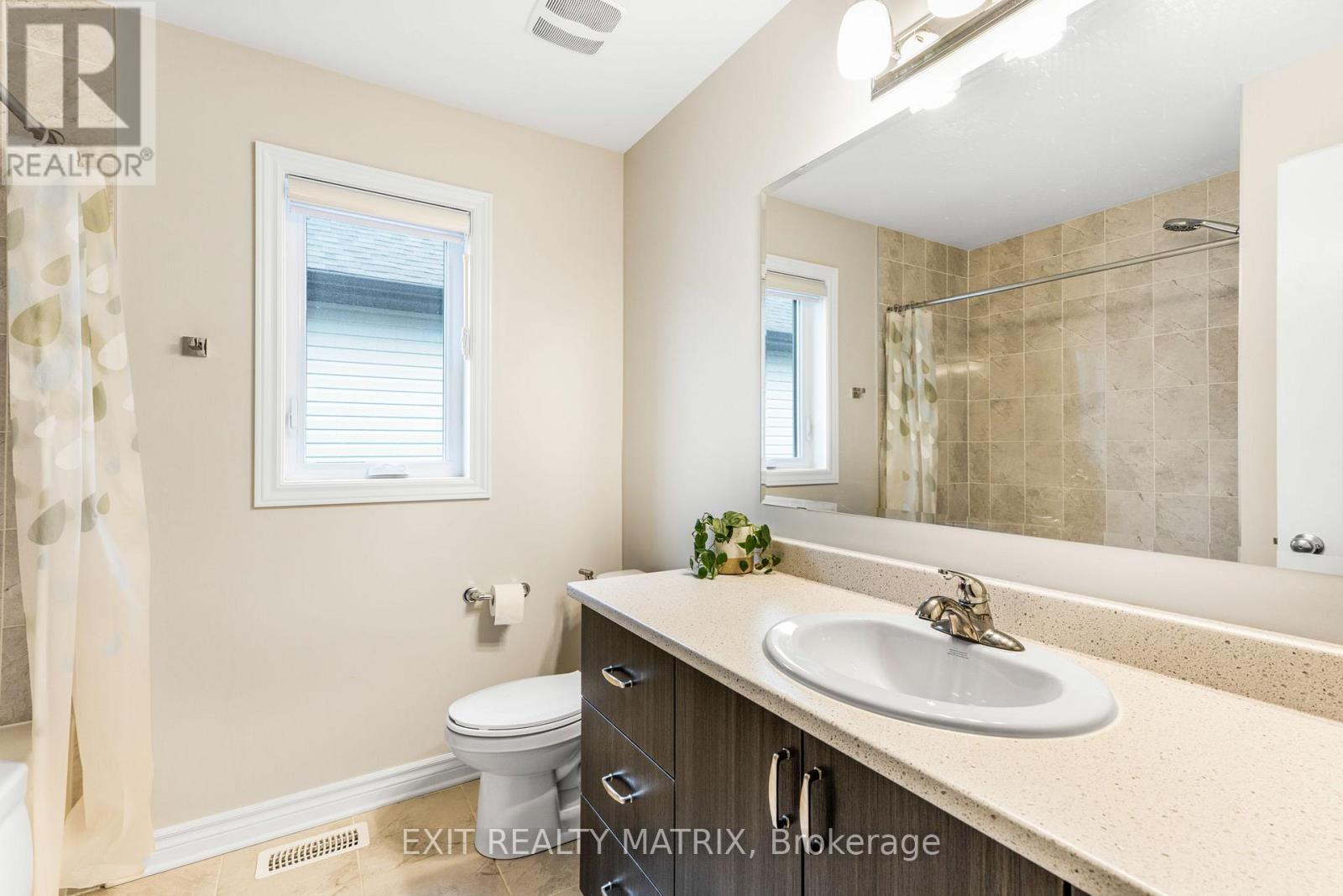 700 Namur Street, Russell, Ontario  K0A 1W0 - Photo 25 - X12374329