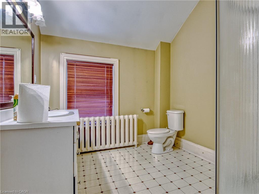 37 Church Street, St. Catharines, Ontario  L2R 3B7 - Photo 12 - 40768742