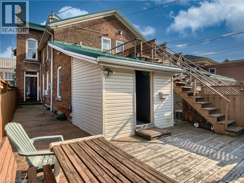 37 Church Street, St. Catharines, Ontario  L2R 3B7 - Photo 3 - 40768742
