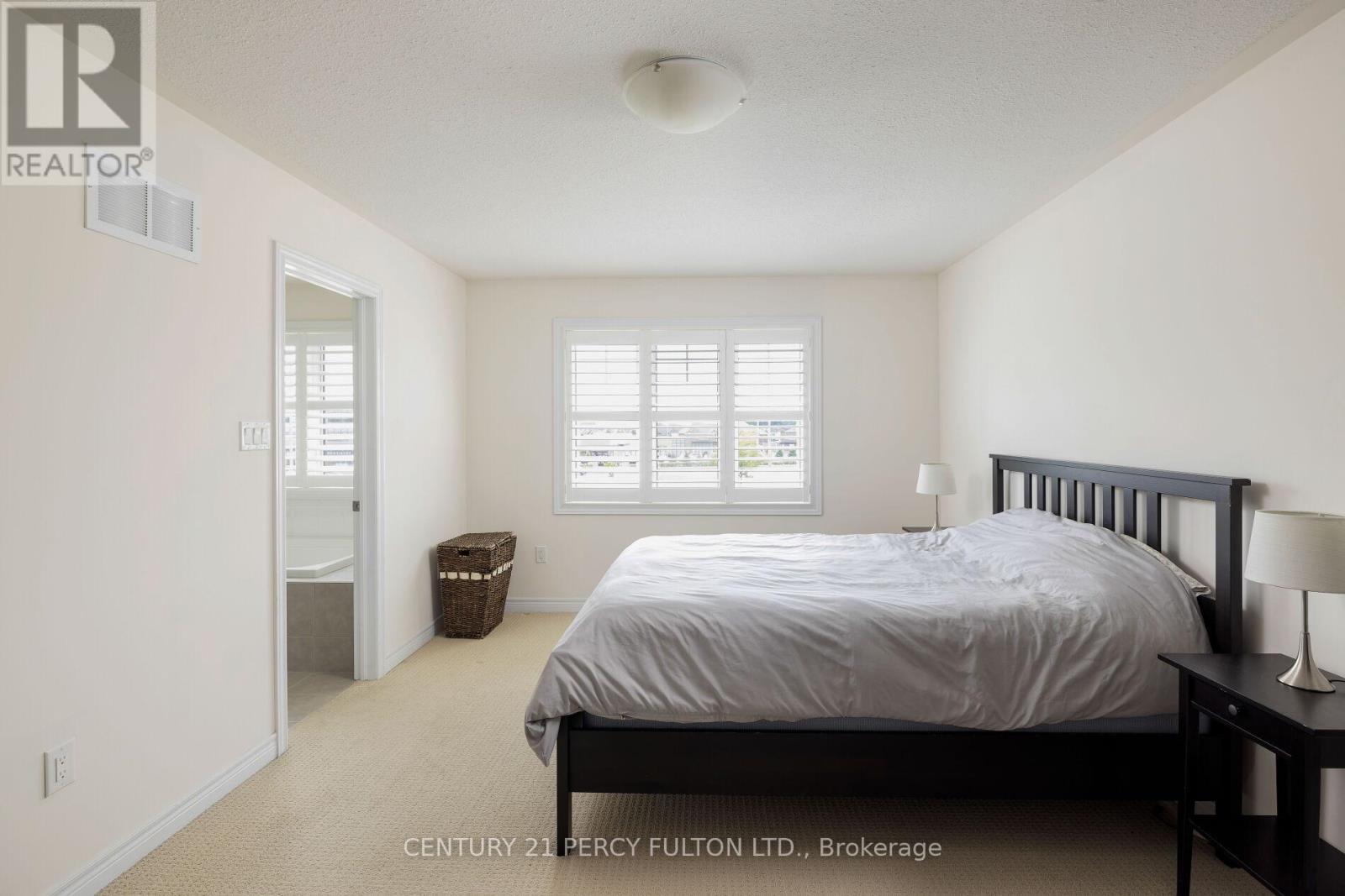 202 Sky Harbour Drive, Brampton, Ontario  L6Y 2Z7 - Photo 20 - W12403486