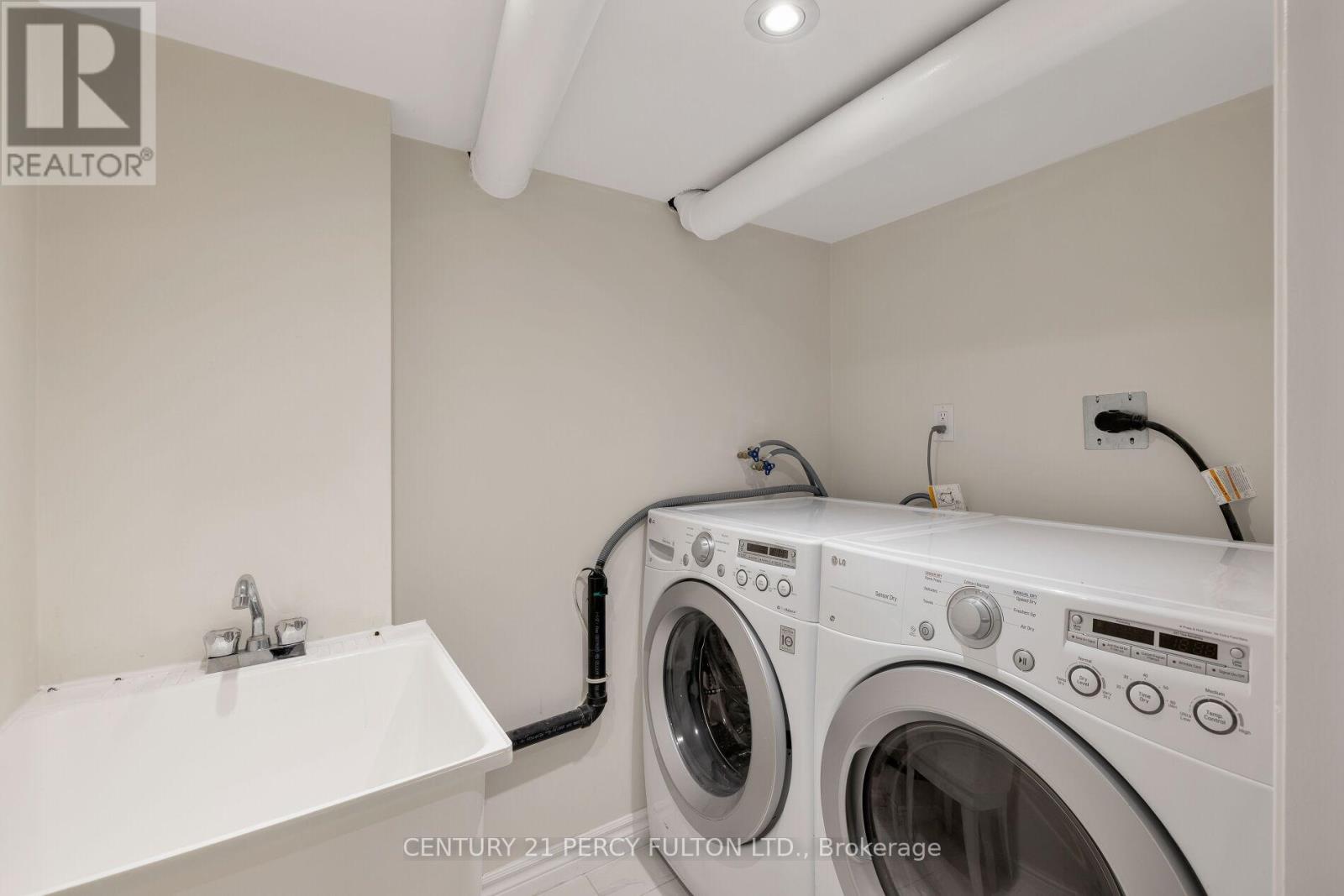 202 Sky Harbour Drive, Brampton, Ontario  L6Y 2Z7 - Photo 32 - W12403486
