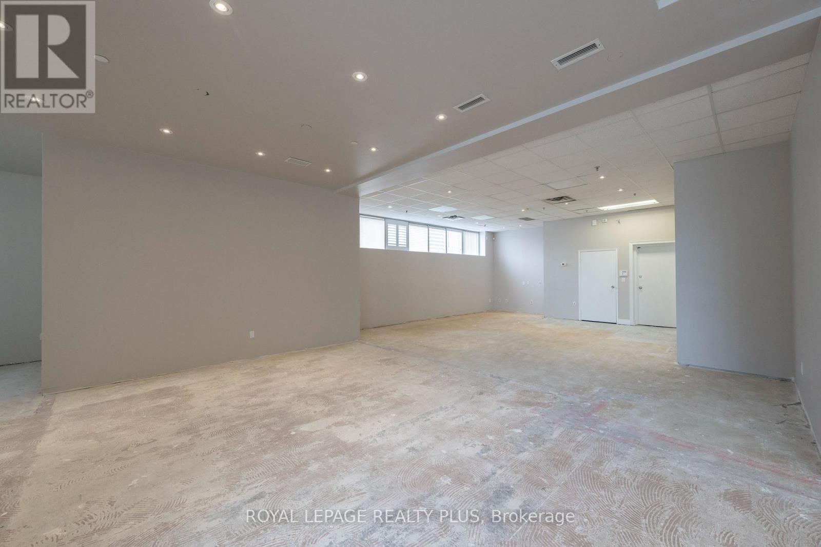 58 - 5100 South Service Road, Burlington, Ontario  L7L 6A5 - Photo 5 - W12403502