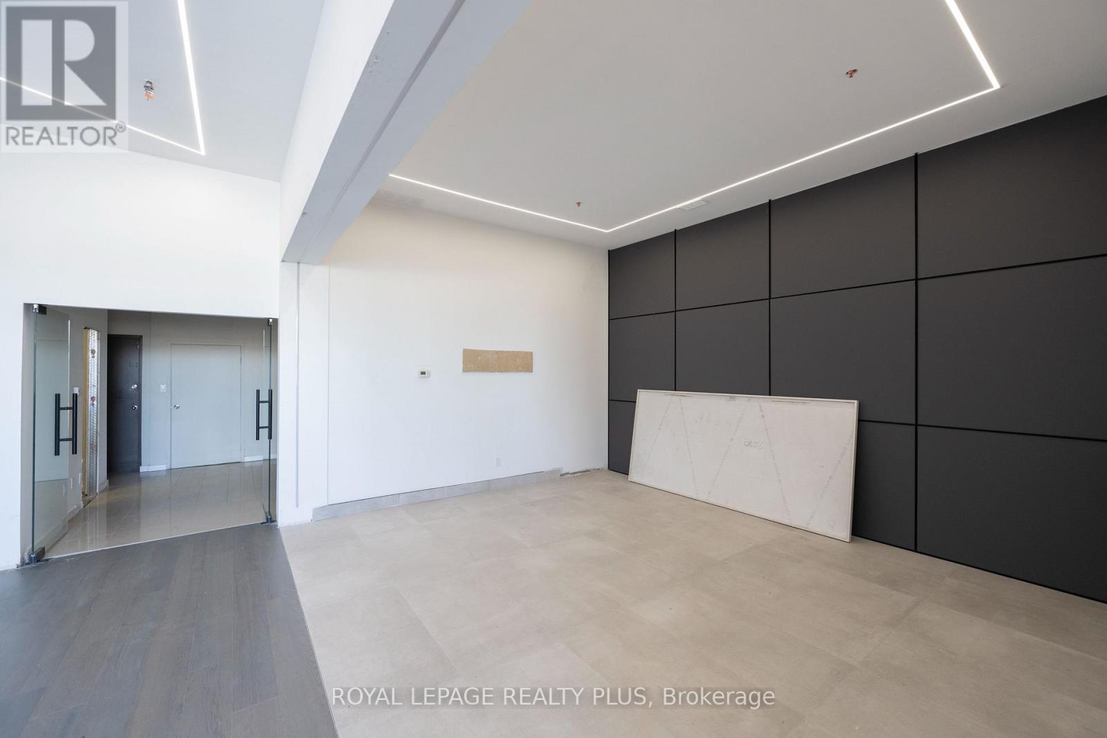 54 - 5100 South Service Road, Burlington, Ontario  L7L 6A5 - Photo 13 - W12403510