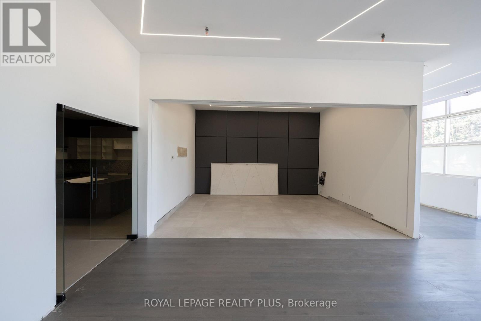 54 - 5100 South Service Road, Burlington, Ontario  L7L 6A5 - Photo 15 - W12403510