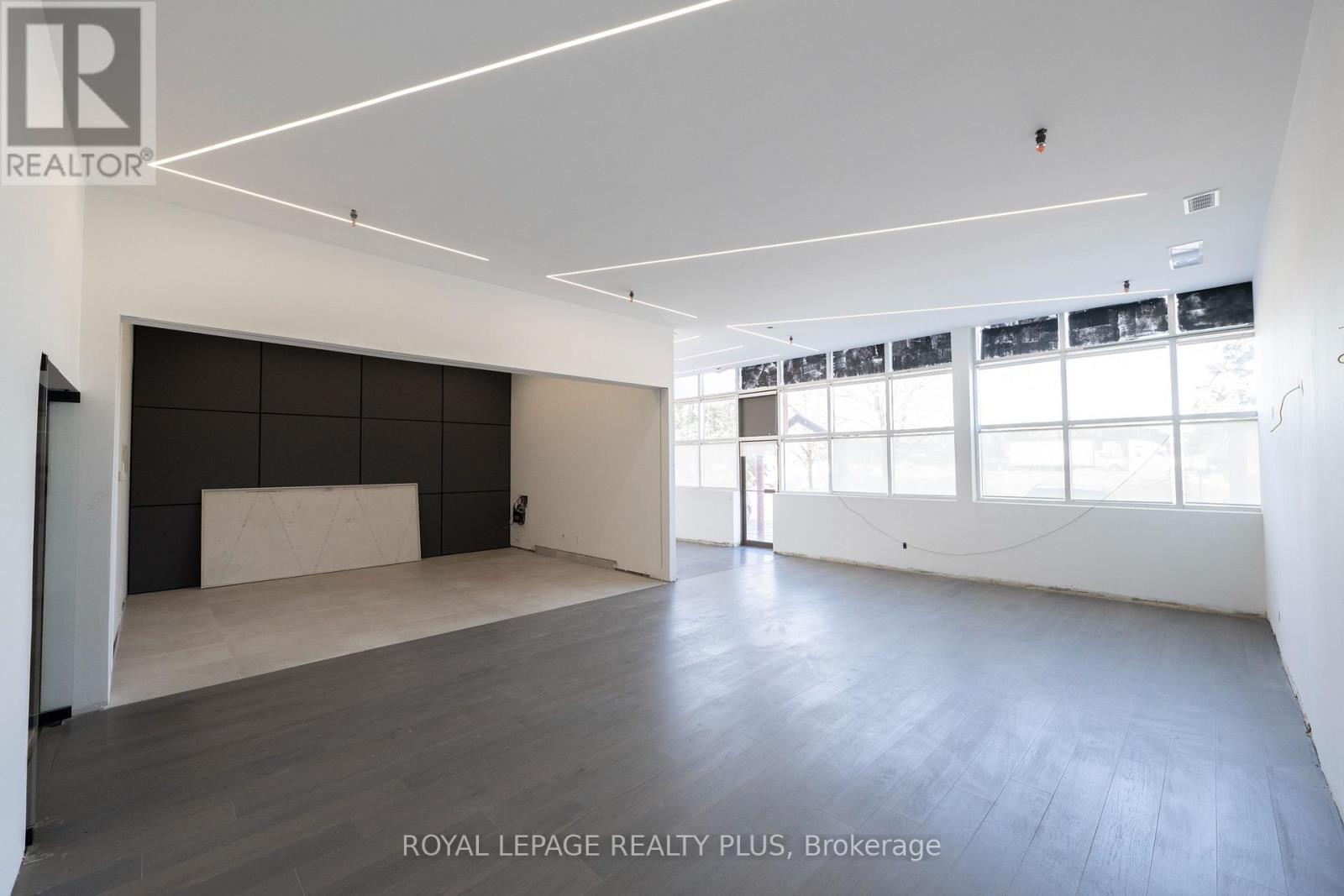 54 - 5100 South Service Road, Burlington, Ontario  L7L 6A5 - Photo 6 - W12403510