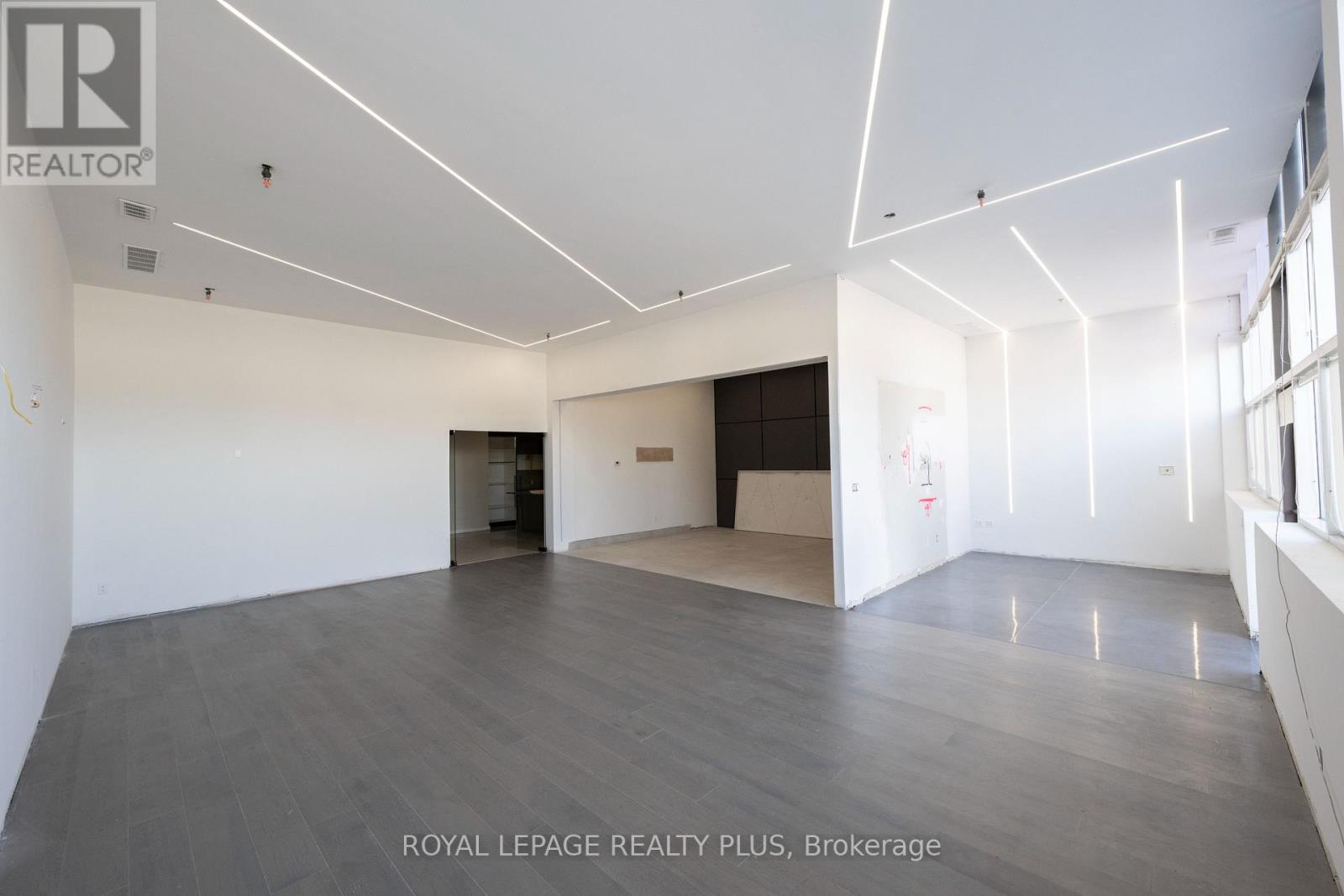 54 - 5100 South Service Road, Burlington, Ontario  L7L 6A5 - Photo 7 - W12403510