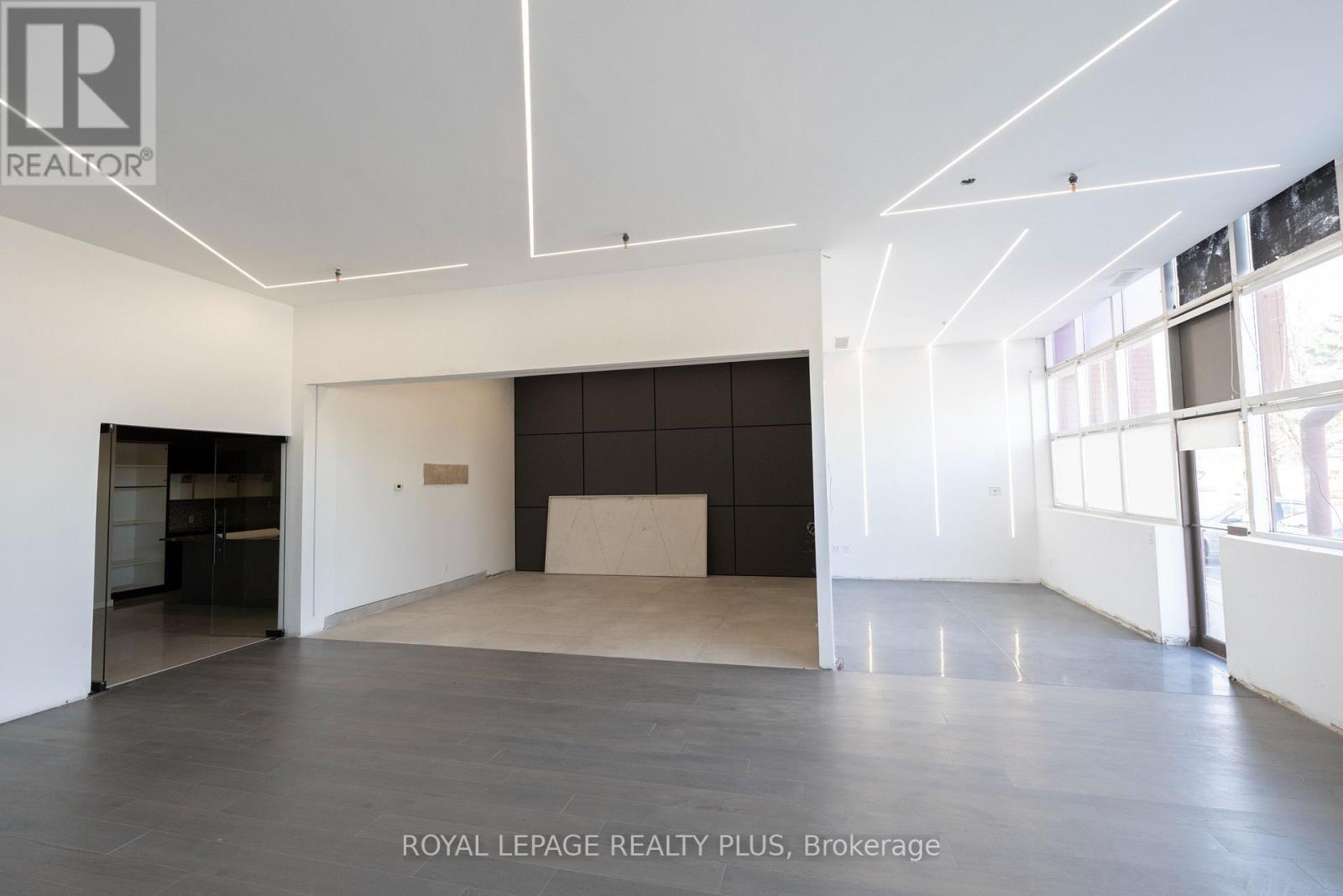 54 - 5100 South Service Road, Burlington, Ontario  L7L 6A5 - Photo 8 - W12403510