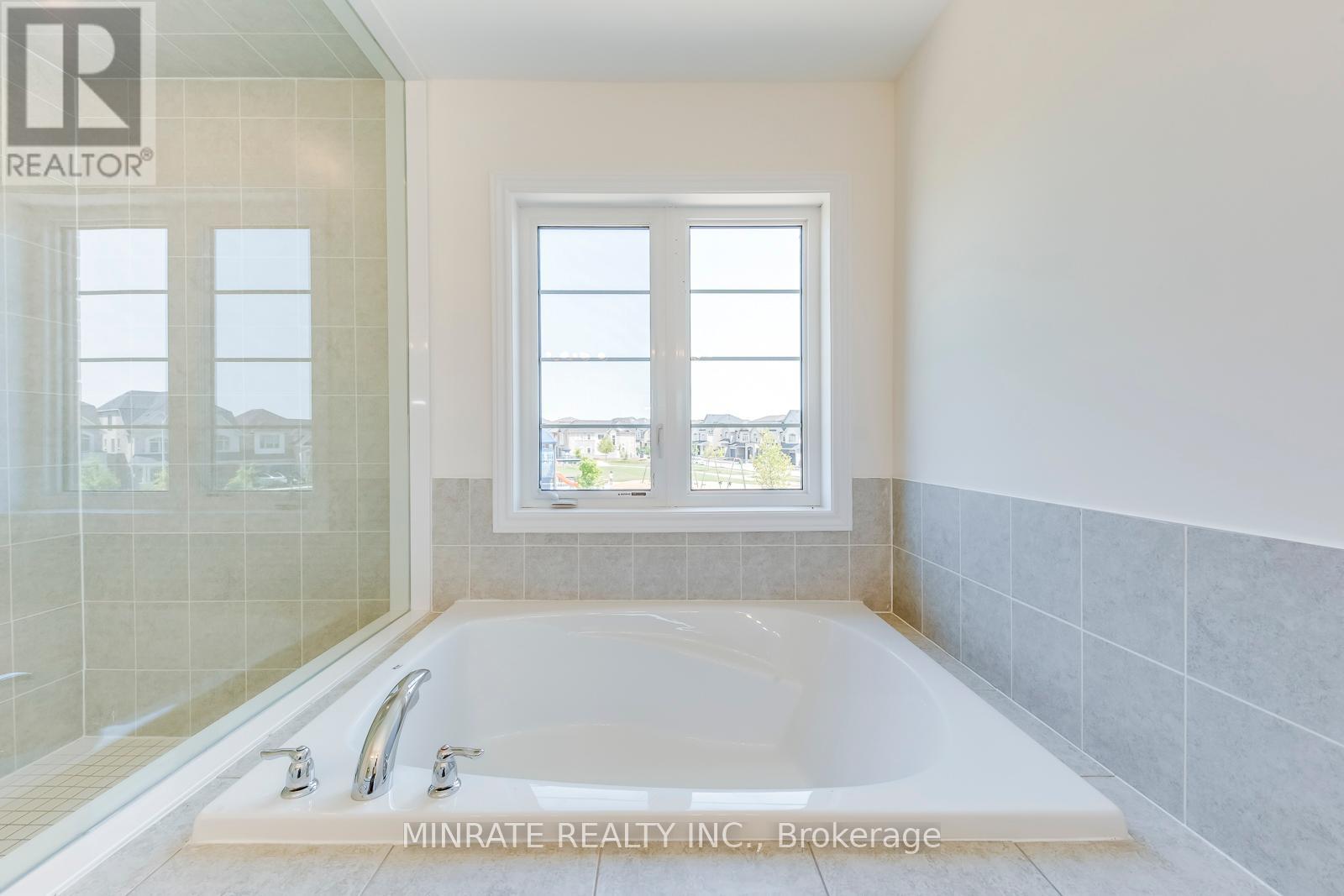 3139 Goodyear Road, Burlington (Alton), Ontario  L7M 1A2 - Photo 15 - W12403597