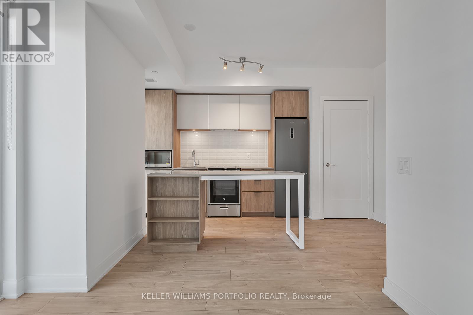 3603 - 70 Annie Craig Drive, Toronto, Ontario  M8V 0G2 - Photo 6 - W12403642