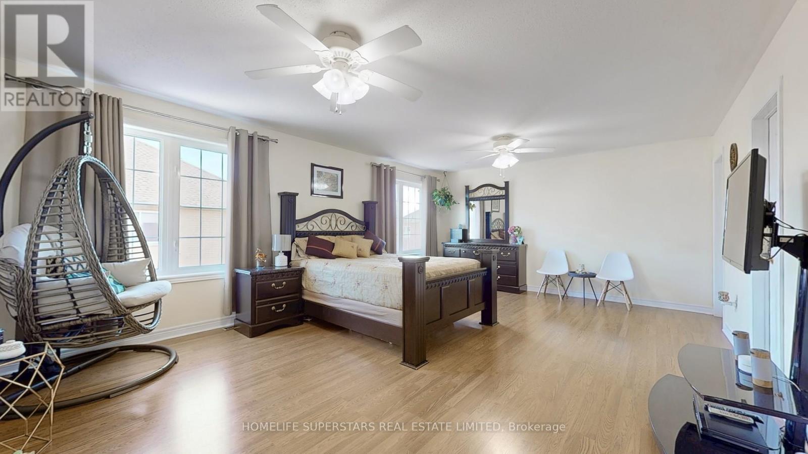 57 Quailvalley Drive, Brampton, Ontario  L6R 0N7 - Photo 22 - W12403663