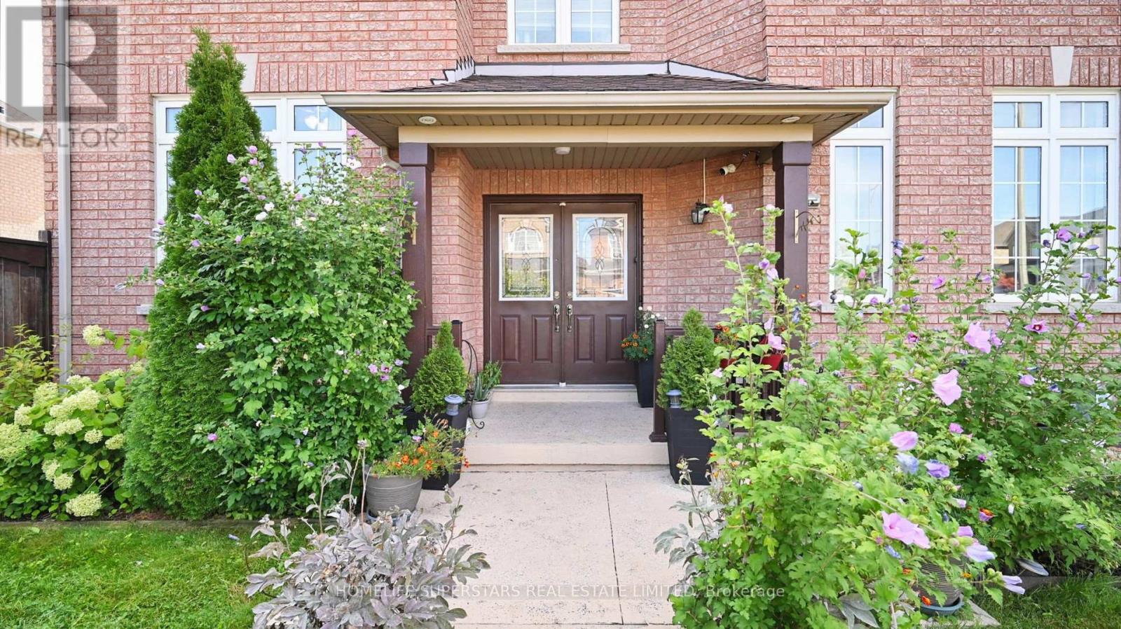 57 Quailvalley Drive, Brampton, Ontario  L6R 0N7 - Photo 5 - W12403663