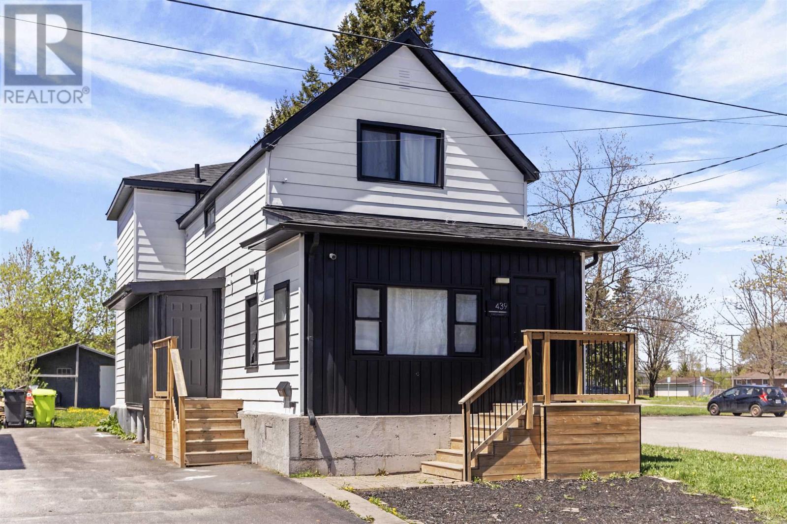 439 Parliament St, Sault Ste. Marie, Ontario  P6C 3M4 - Photo 1 - SM252627