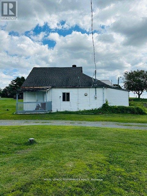 18787 County Rd 2 Road, South Glengarry, Ontario  K6H 7J8 - Photo 9 - X12403616