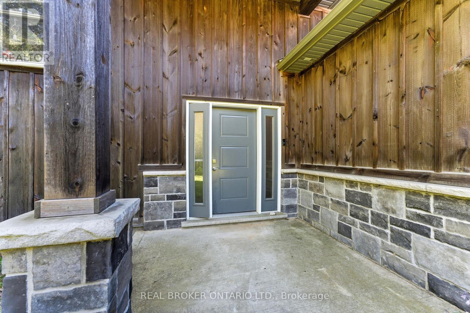 126 Shorties Side Road, Norfolk, Ontario  N4G 4G9 - Photo 4 - X12403509