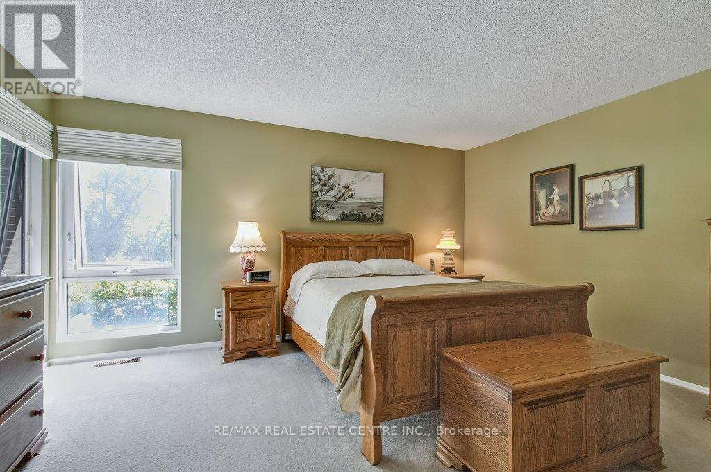11 - 52 Blue Springs Drive, Waterloo, Ontario  N2J 4M4 - Photo 29 - X12403511