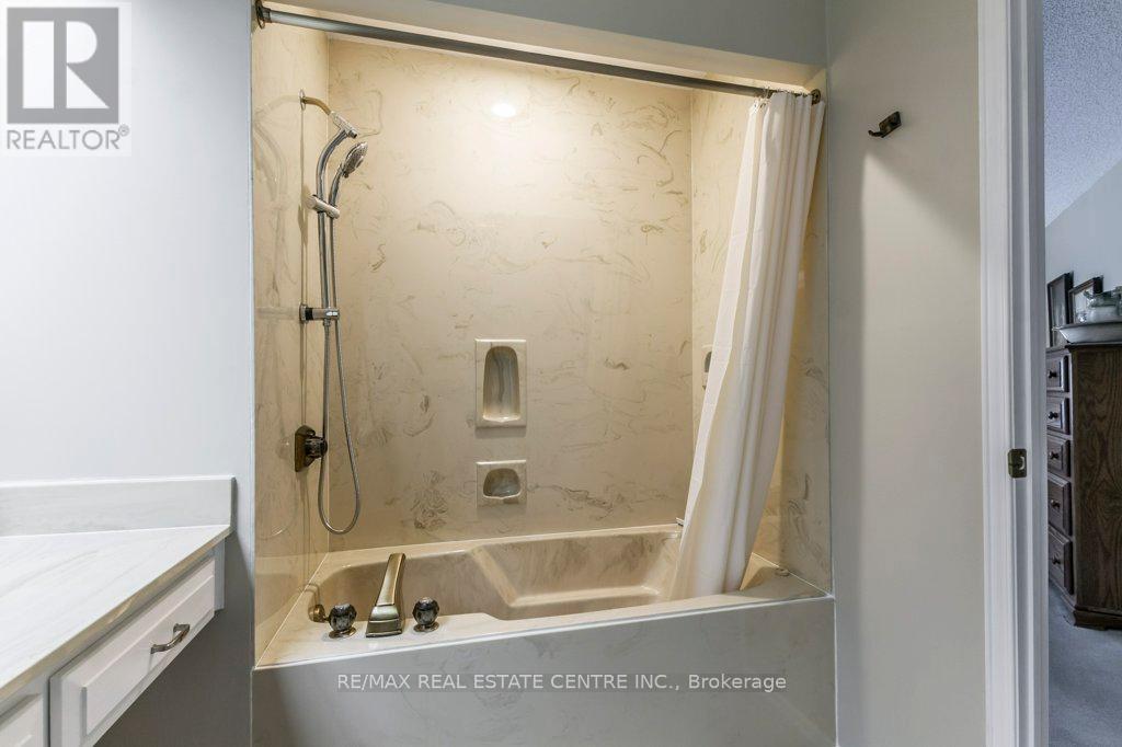 11 - 52 Blue Springs Drive, Waterloo, Ontario  N2J 4M4 - Photo 32 - X12403511