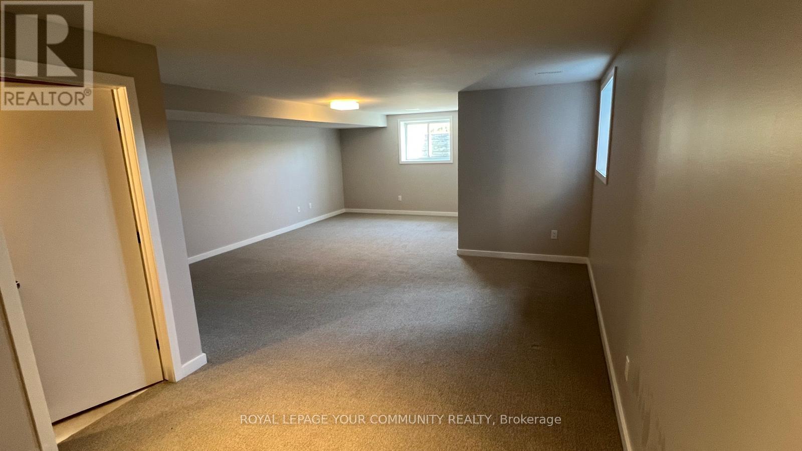 172 Shuttleworth Drive, Ottawa, Ontario  K1T 0S8 - Photo 33 - X12403515