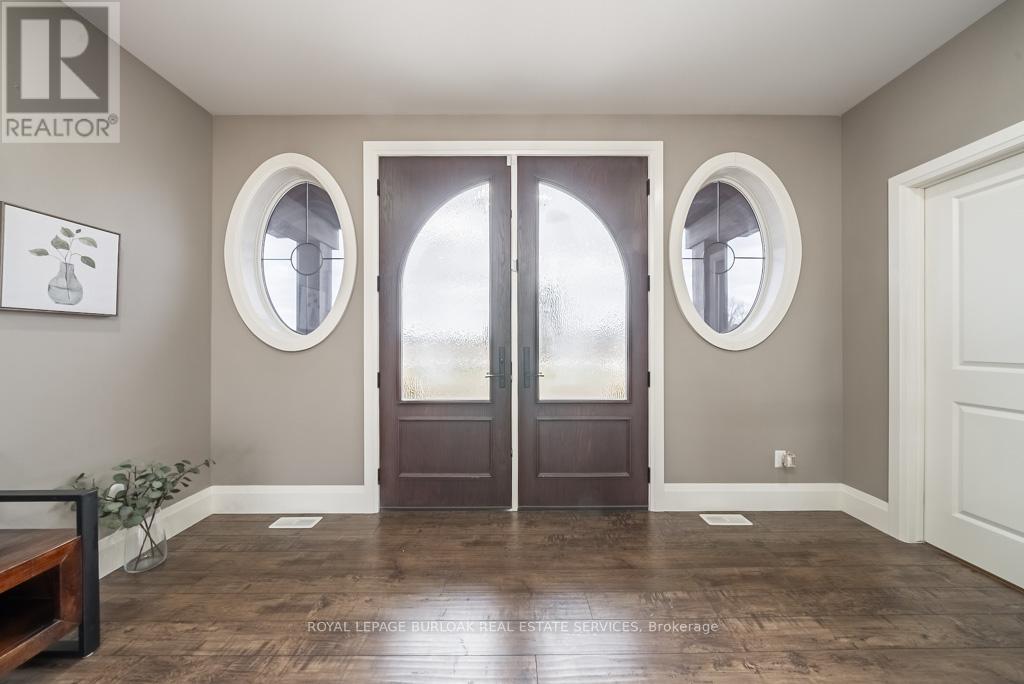 234 Burford-Delhi Townline Road, Brant, Ontario  N0E 1R0 - Photo 2 - X12403517