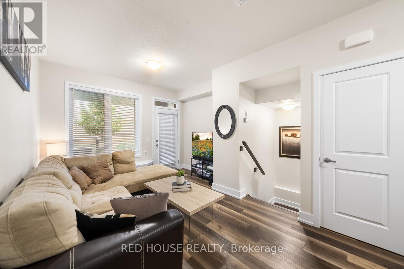 21 - 261 Skinner Road, Hamilton, Ontario  L0R 2H1 - Photo 3 - X12403543