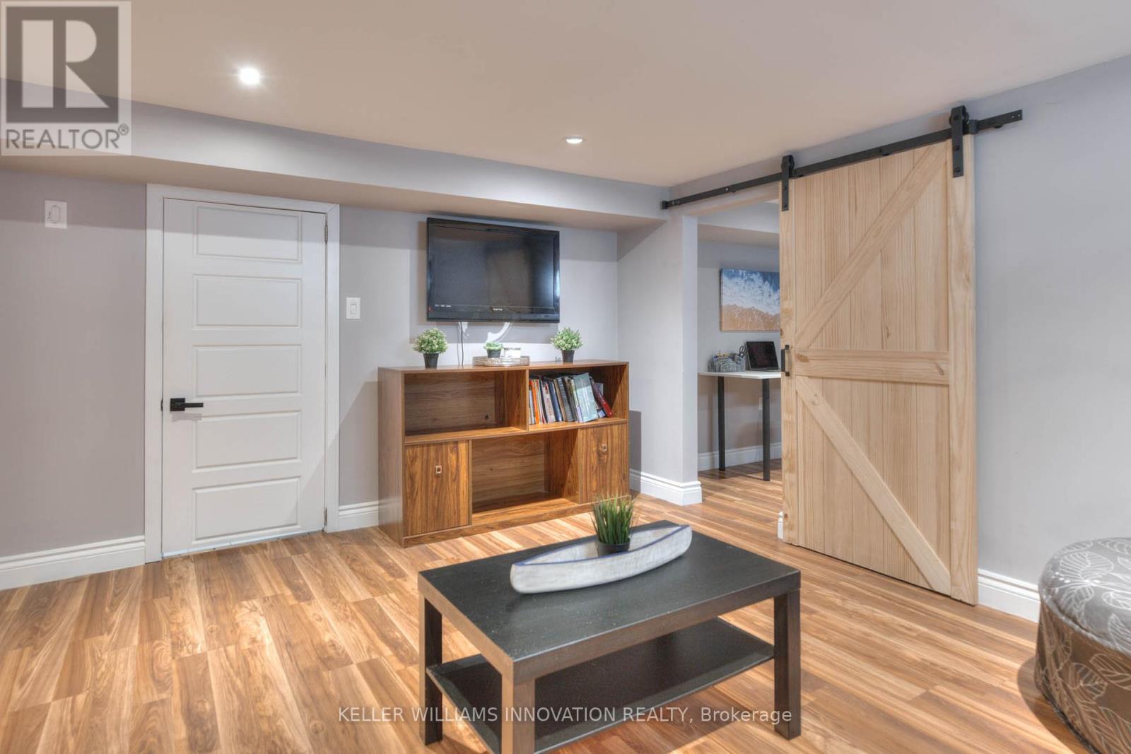 38 Fairlawn Road, Kitchener, Ontario  N2C 1X9 - Photo 34 - X12403551