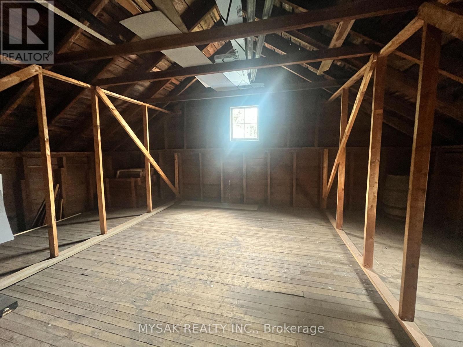 315 Centre Street, North Huron (Wingham), Ontario  N0G 2W0 - Photo 40 - X12403570