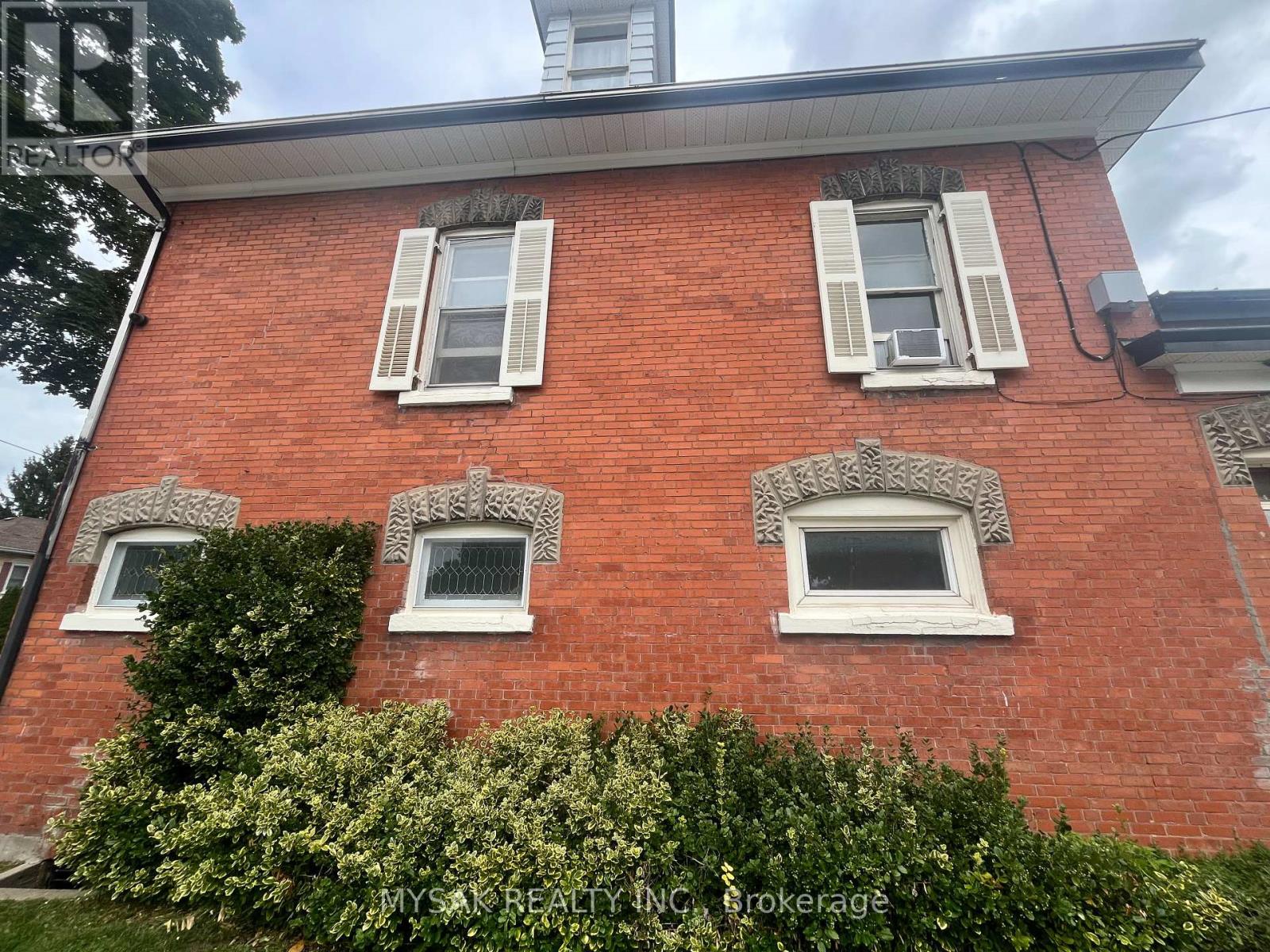 315 Centre Street, North Huron (Wingham), Ontario  N0G 2W0 - Photo 44 - X12403570
