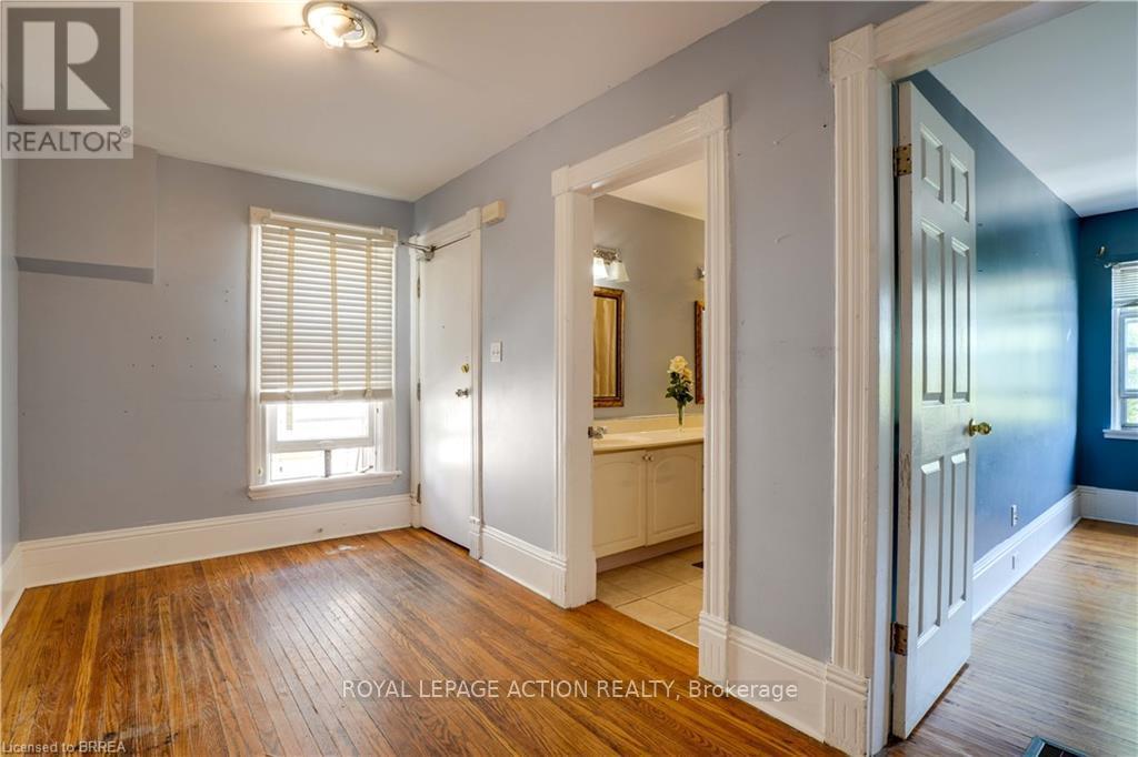 300 Dalhousie Street, Brantford, Ontario  N3S 3V5 - Photo 16 - X12403588