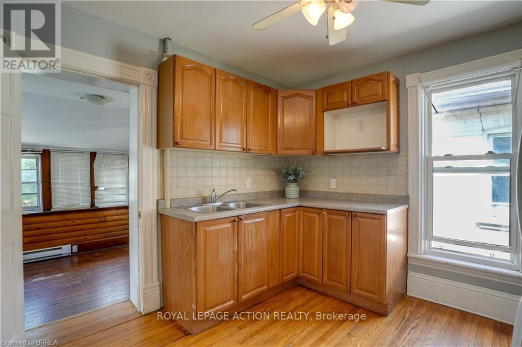 300 Dalhousie Street, Brantford, Ontario  N3S 3V5 - Photo 21 - X12403588