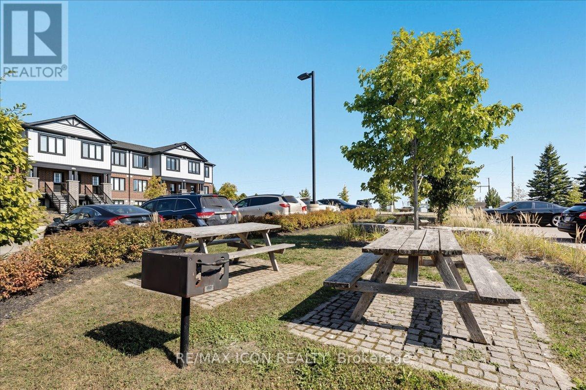 D11 - 160 Rochefort Street, Kitchener, Ontario  N2R 0L3 - Photo 12 - X12403604