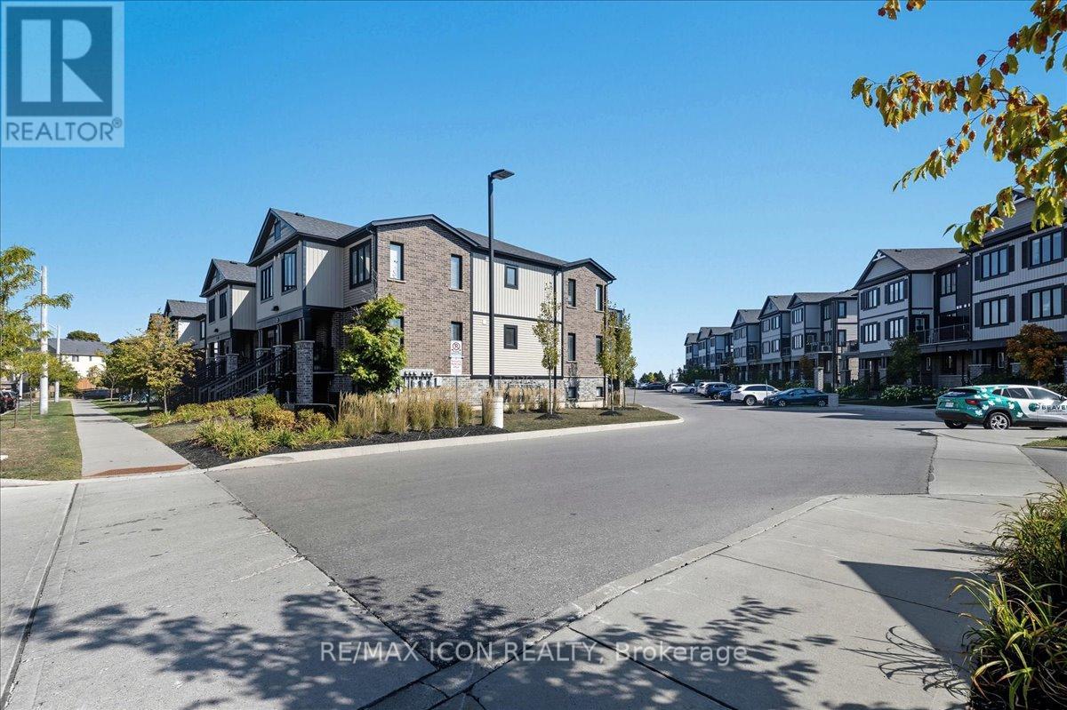 D11 - 160 Rochefort Street, Kitchener, Ontario  N2R 0L3 - Photo 14 - X12403604