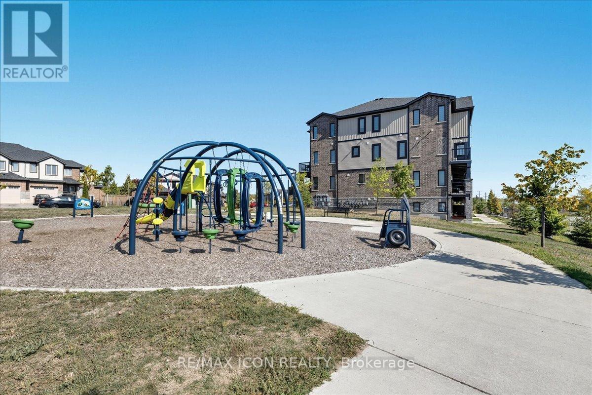 D11 - 160 Rochefort Street, Kitchener, Ontario  N2R 0L3 - Photo 16 - X12403604