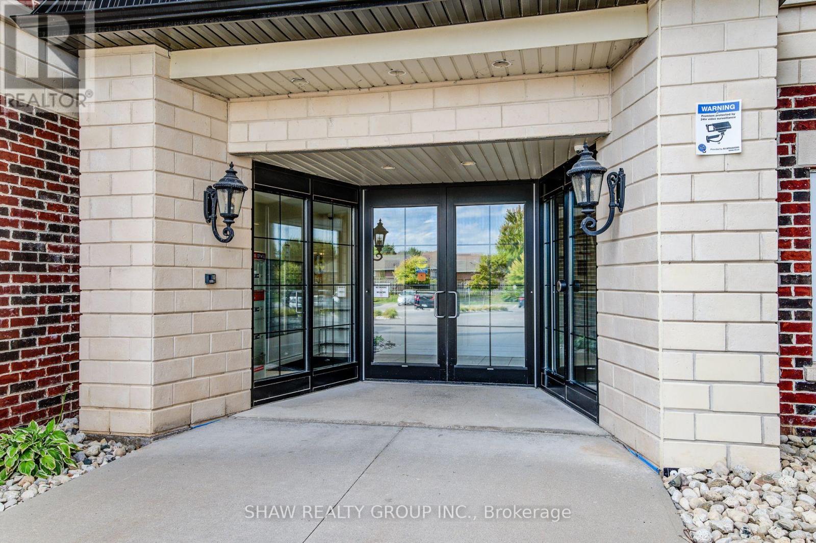 118 - 308 Watson Parkway, Guelph, Ontario  N1E 0G7 - Photo 11 - X12403629