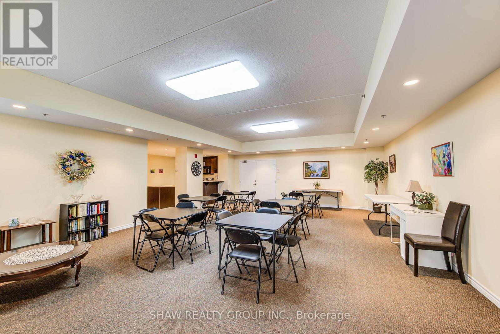118 - 308 Watson Parkway, Guelph, Ontario  N1E 0G7 - Photo 37 - X12403629