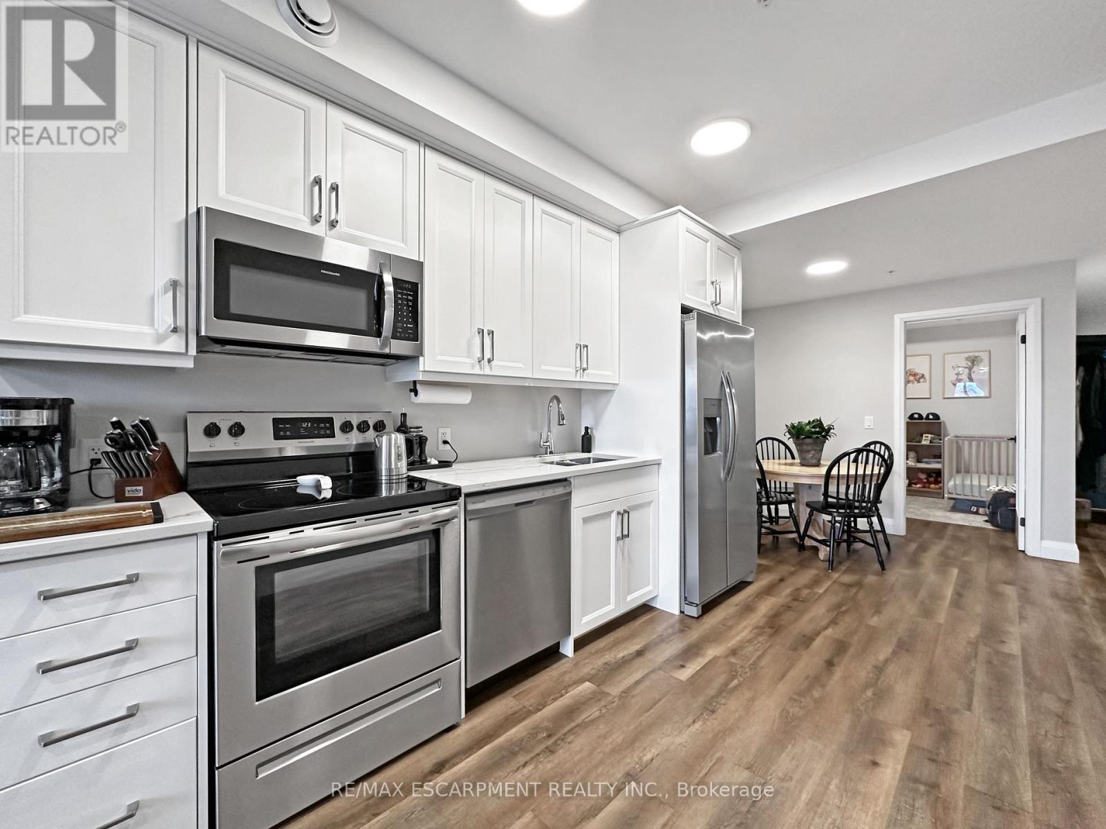 309 - 64 Main Street N, Haldimand, Ontario  N0A 1H0 - Photo 6 - X12403658