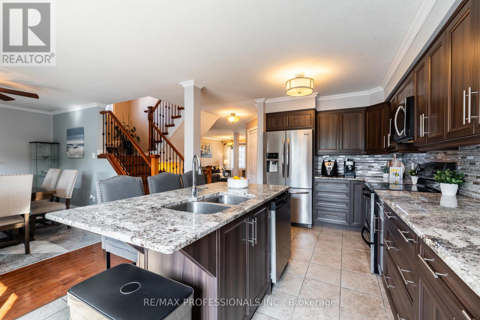 47 Mcnichol Drive, Cambridge, Ontario  N1P 1C9 - Photo 14 - X12403682